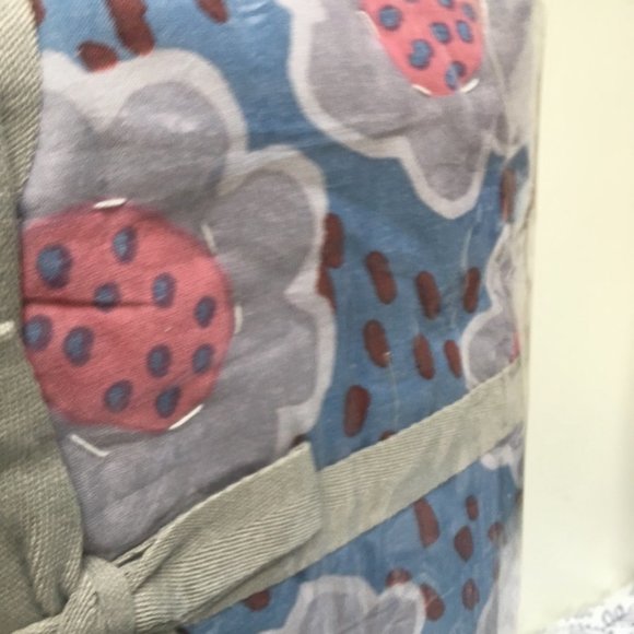 NWT pair NIEVES EURO SHAM - Picture 4 of 6